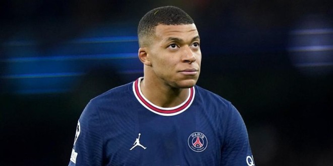 Kylian Mbappé affole la toile en raison de sa relation avec un