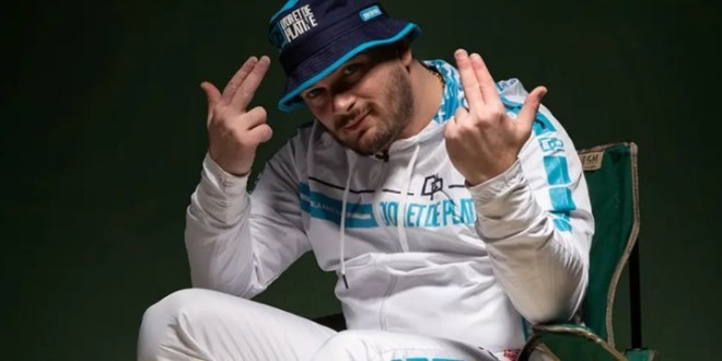 Jul tease la sortie d\'un nouvel album et annonce du lourd (Vidéo) 