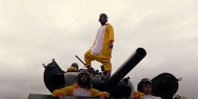 TPM revient en Tank pour son clip \'\'Sale Gosse\'\'(Clip Officiel)