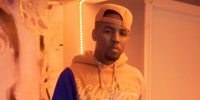 Dans son nouveau clip, Nibi 704 nous assure qu\'il n\'y a \'\'Rien de Personnel\'\'(Clip Officiel)