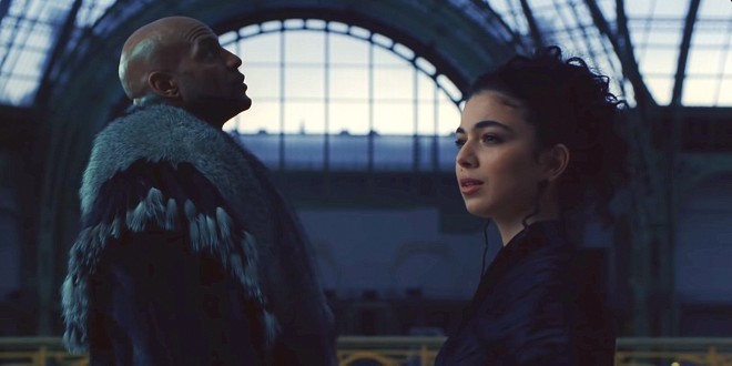 Booba dévoile le sublime clip de son morceau \'\'Grain de Sable\'\' feat. Elia (Clip Officiel)