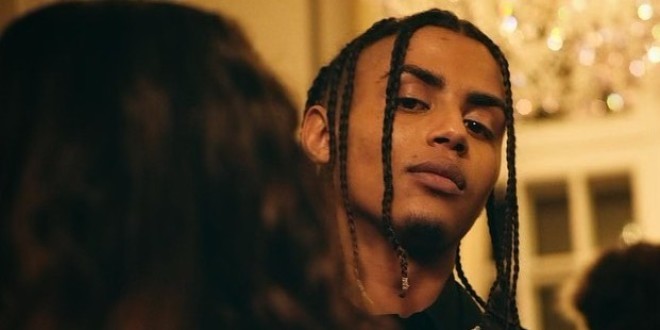 Luv Resval réalise un très gros score en ventes midweek avec son tout premier album 