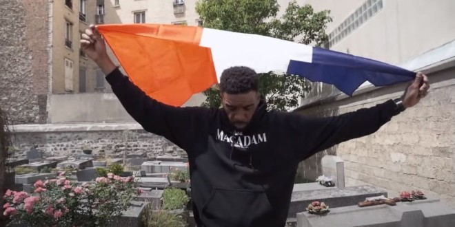 Gued\'1, le \'\'bébé du métro\'\' devenu rappeur