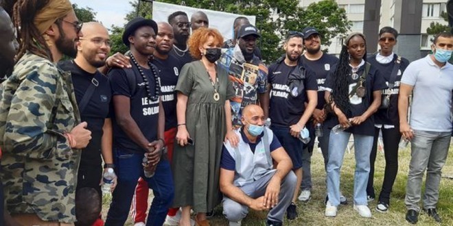 Sefyu participe à la distribution de 500 colis alimentaires  à des familles nécessiteuses 