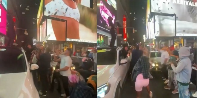 Rich the Kid distribue des liasses de billets à Times Square (Vidéo) 