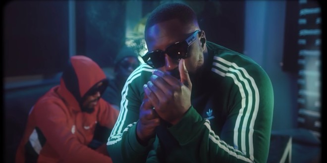 Soza revient en force avec son \'\'Freestyle Dragonos\'\'(Clip Officiel)