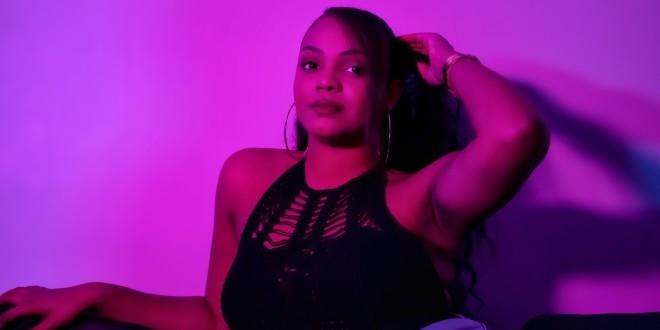 RoxyB revient avec son nouveau titre \'\'Si tu pars\'\'(Clip Officiel)