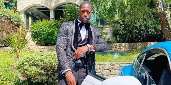 Feuneu révèle fièrement sur Instagram être un millionnaire à 25 ans 