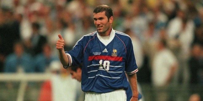 Un maillot de Zinedine Zidane vendu à 108.000 dollars 
