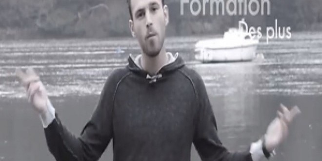 Un diplômé se transforme en rappeur pour trouver un emploi! 