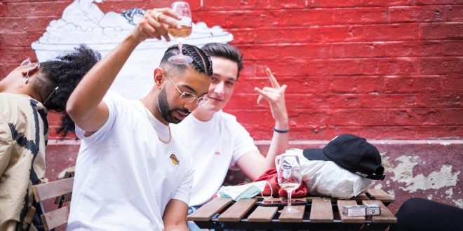 Flyy revient avec son nouveau titre \'\'Big Flyy & Molly\'\'(Clip Officiel)