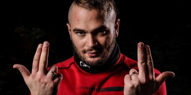 Jul reprend la tête du Top Albums avec son projet \'\'Demain ça ira\'\' 