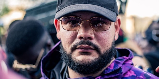 Sadek s\'en prend violemment à un média rap à cause de son clash avec Leto
