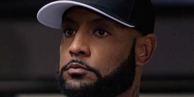 Booba tague la mauvaise personne en voulant clasher Sadek sur Twitter 