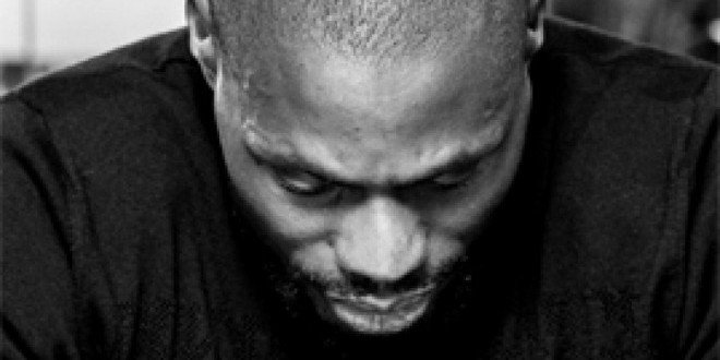 KERY JAMES PRÉPARE SON AUTOBIOGRAPHIE !