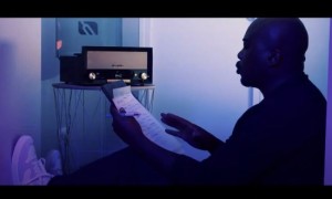 Ry Dopeman veut ramener le ''Trophée'' dans son dernier titre (Clip Officiel) Ry Dopeman veut ramener le ''Trophée'' dans son dernier titre (Clip Officiel)
