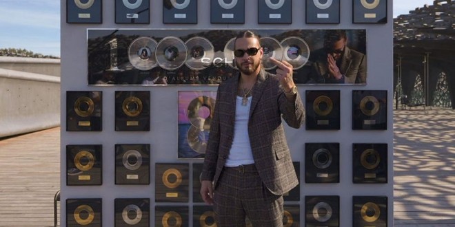 SCH franchit la barre du million d’albums vendus en France, il célèbre comme il se doit (Vidéo)  