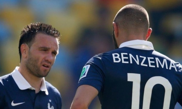 Mathieu Valbuena revient sur sa conversation avec Benzema concernant sa sextape :''j'étais choqué'' Mathieu Valbuena revient sur sa conversation avec Benzema concernant sa sextape :''j'étais choqué''