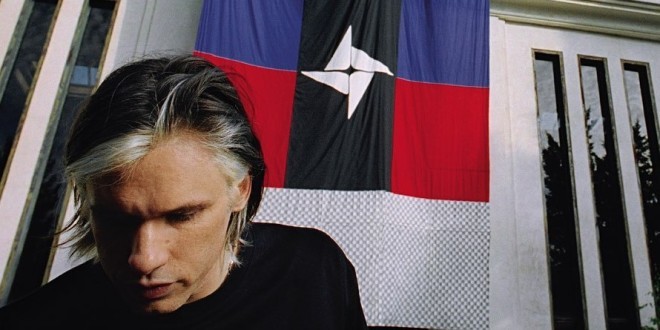 Orelsan explose les ventes en précommandes de son nouvel album 