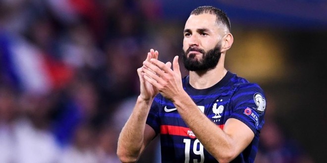 Même s\'il est condamné, Karim Benzema continuera de jouer en Equipe de France