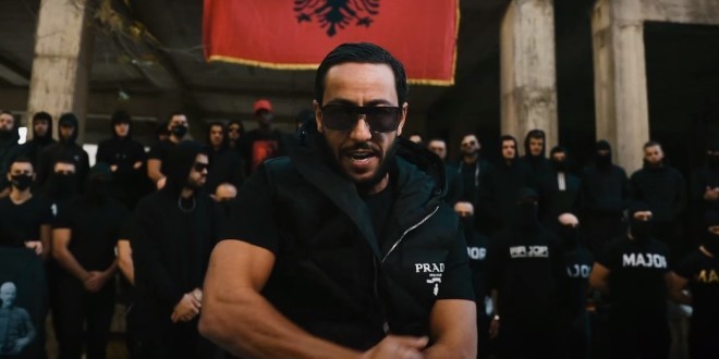 Lacrim envoie son nouveau hit ''Kanun'' depuis l'Albanie (clip officiel)