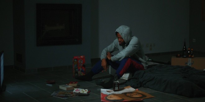 Tayback ne fait que \'\'Rouler\'\' dans son nouveau titre (Clip Officiel)