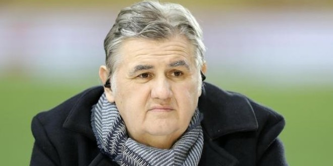 Pierre Ménès accusé d’agression sexuelle sur une  hôtesse d’accueil du Parc des Princes 