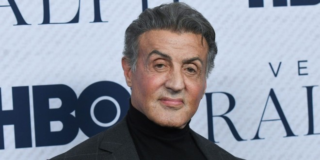 Sylvester Stallone bientôt le héros d’une série sur la mafia Italienne 