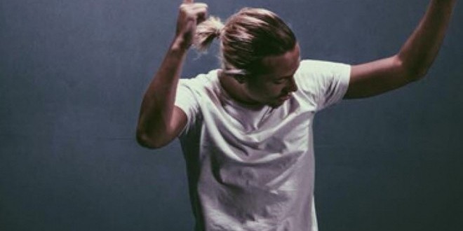 Nekfeu met le feu et crée une émeute à la Fnac ! 