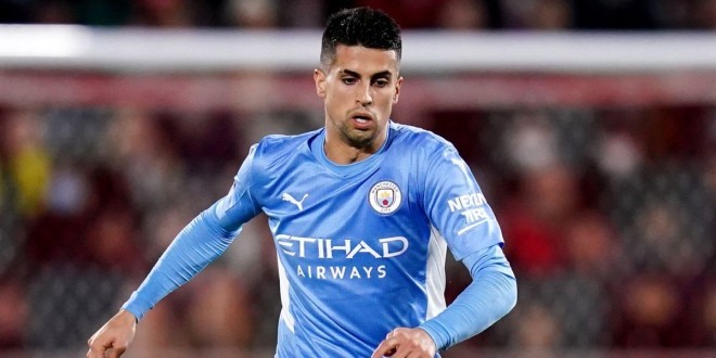 Joao Cancelo victime d’un violent home-jacking (Photos) 