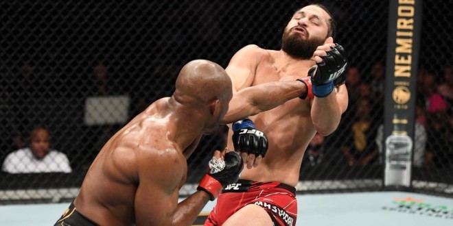 L’UFC dévoile le KO spectaculaire de l’année 2021 (Vidéo) 