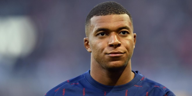 Kylian Mbappé menacé de mort et sa fresque géante à Bondy vandalisé 