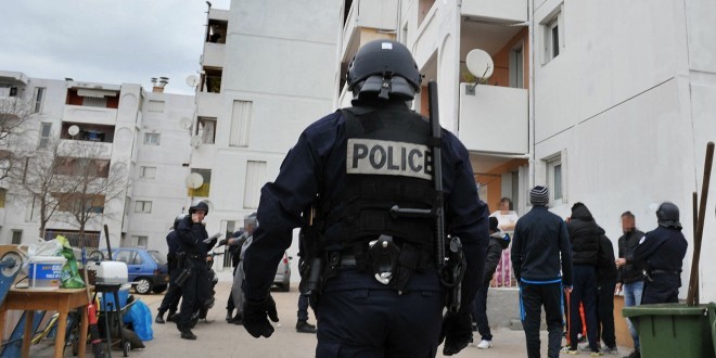 Un homme abattu par balles en pleine rue à Marseille (Vidéo) 