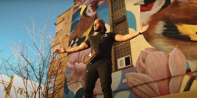 Hornet La Frappe étale ses talents de kickeur dans \'\'Pulkra\'\' (clip officiel)