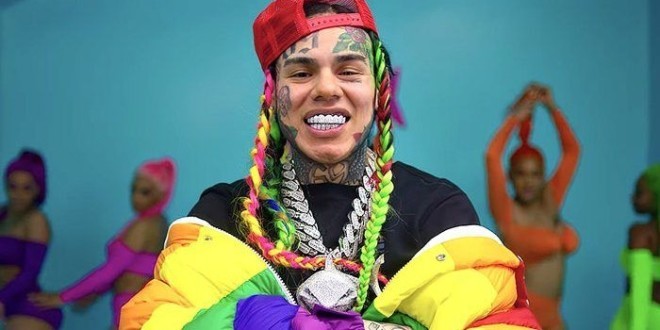 6ix9ine révèle être totalement ruiné et menacé de mort par son gang 