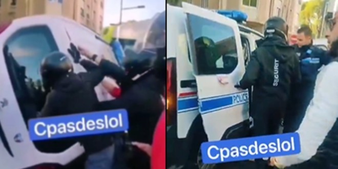 Des jeunes aident des policiers coincés dans leur véhicule après un grave accident (Vidéo) 