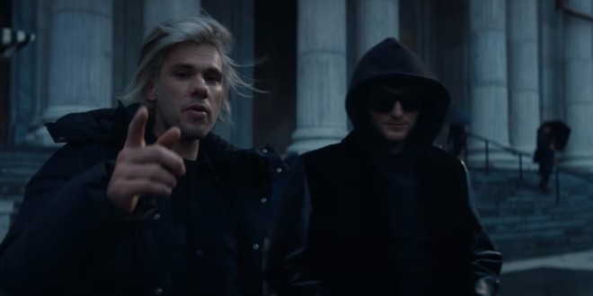 Vald et Orelsan réalisent la connexion parfaite avec \'\'Péon\'\' (Clip officiel)