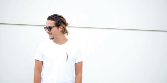 Nekfeu annonce la réédition de \' Feu\" 