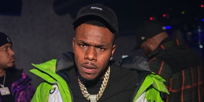 Dababy essaye à nouveau d’embrasser une fan et se fait encore recaler (Vidéo) 