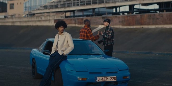 Safari lâche son excellent nouveau titre \'\'Dans la tête\'\' (Clip Officiel)