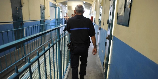 Un détenu menace son codétenu et se suicide par la suite à Béziers 