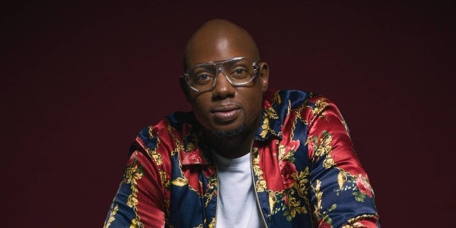 Thomas Mendjy signe son retour avec l\'excellent \'\'Ma Monnaie\'\' (clip officiel)