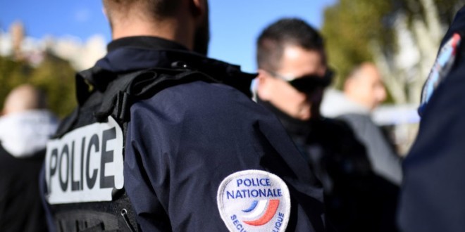 Un policier se fait agresser avec sa propre matraque lors d’une intervention à Saint-Ouen 