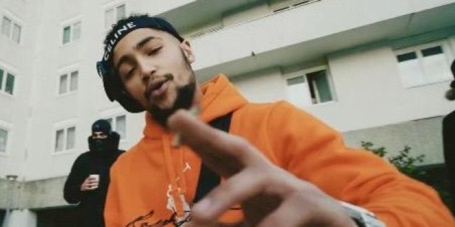 Waner frappe fort avec le puissant \'\'All eyes on me\'\' (clip officiel)