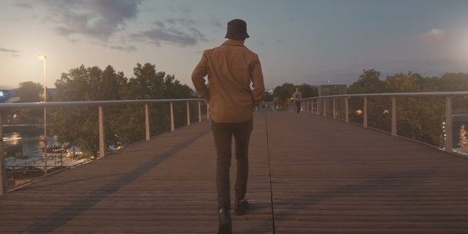 Martin Gal balance son nouveau single \'\'Débrouillardise\'\' (clip officiel)