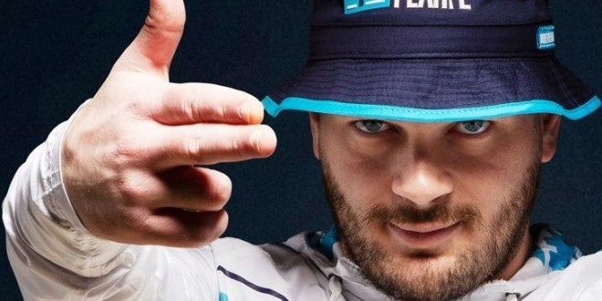Jul dépasse la barre des 6 millions d\'albums vendus ! 
