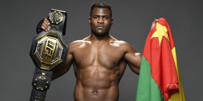 Francis Ngannou dévoile l’énorme cicatrice de sa blessure contractée face à Ciryl Gane (Photos)  
