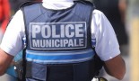 Un Policier tire sur un homme qui brandissait une arme factice à Annecy ( Vidéo)