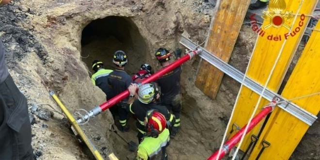 Un braqueur Italien enseveli dans le tunnel qu'il creusait pour voler une banque (Vidéo) 