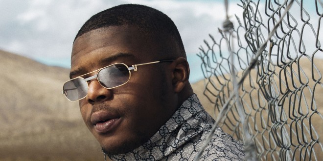 Ninho assure un concert complètement ivre et provoque la colère du public (Vidéo) 